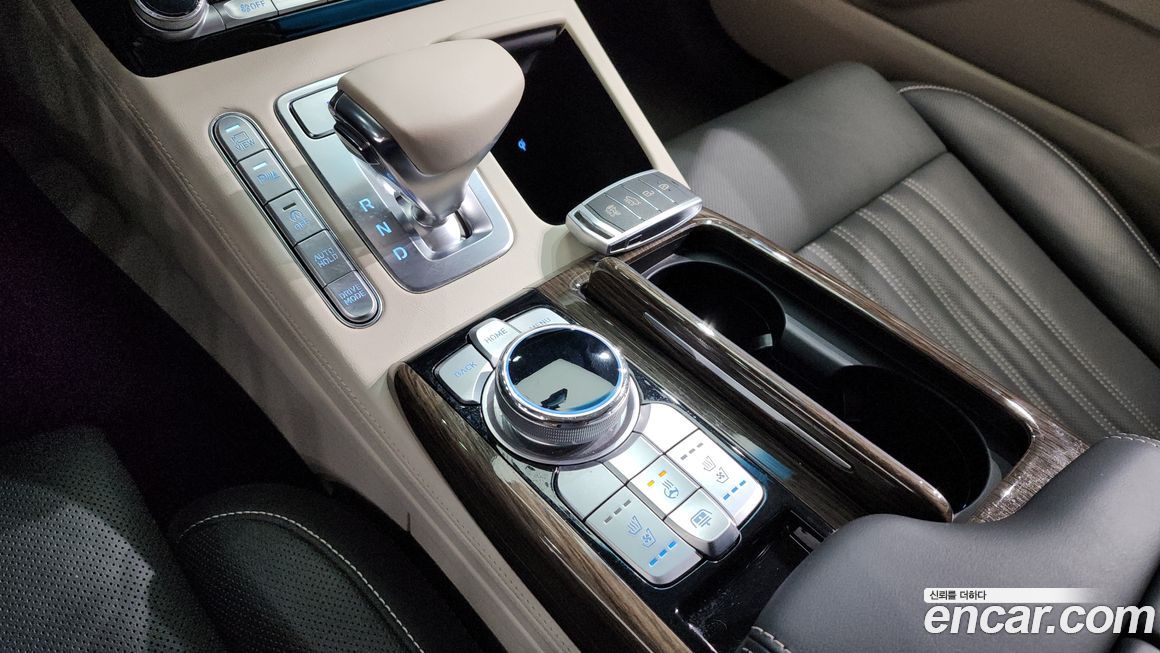 Genesis G90 2020