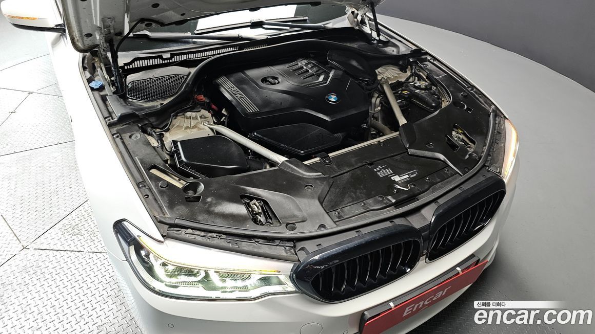 BMW 5-Series 2020
