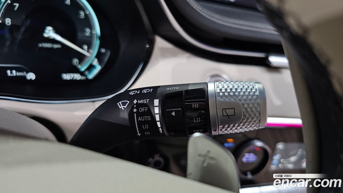 Genesis GV70 2023