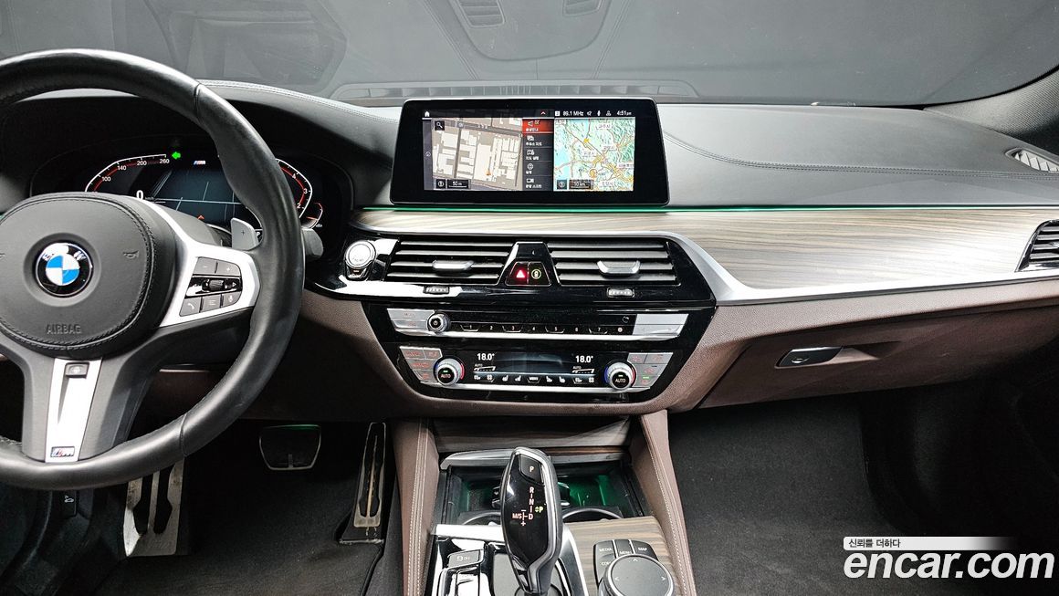 BMW 5-Series 2020