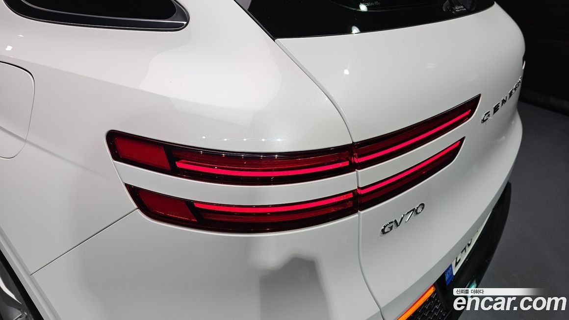 Genesis GV70 2023