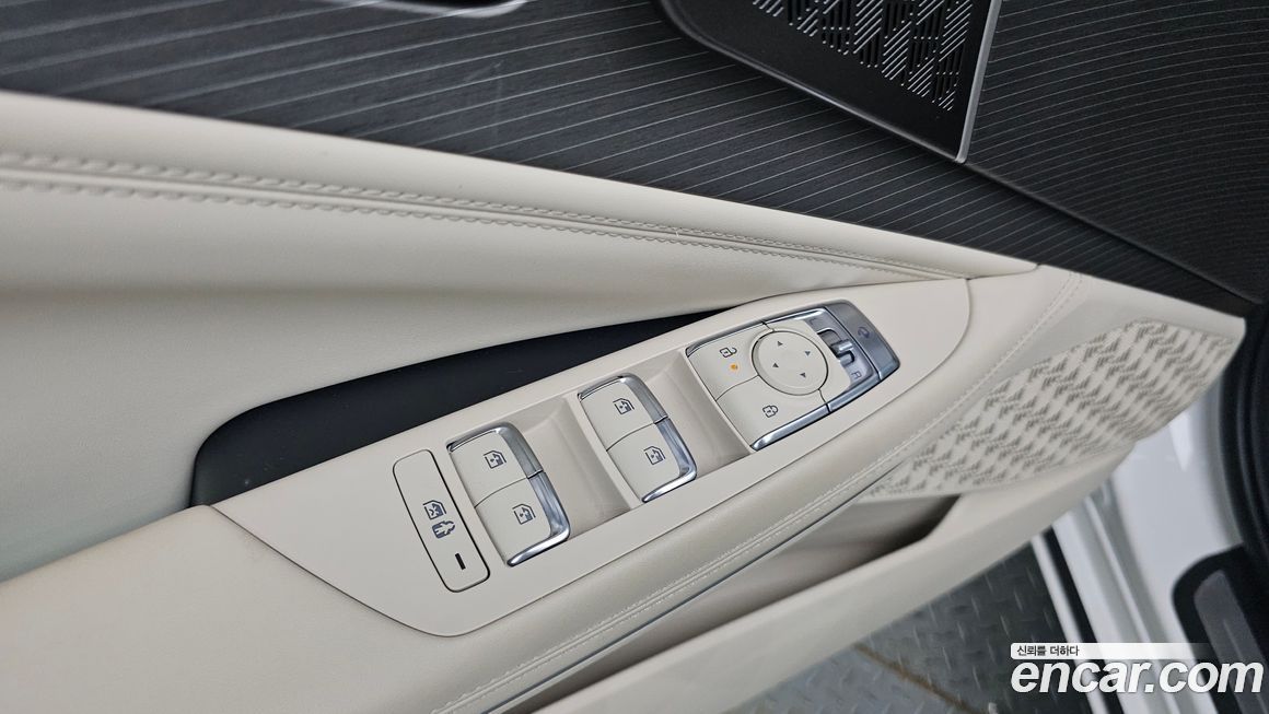 Kia K8 2025