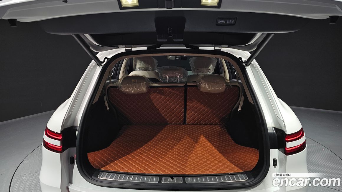 Genesis GV70 2023
