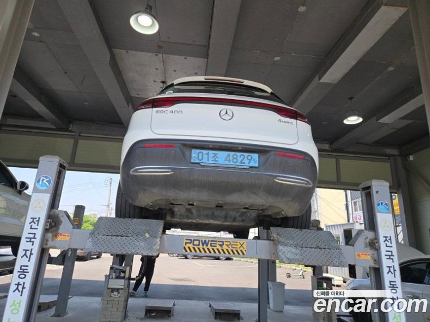 Mercedes-Benz EQC 2020
