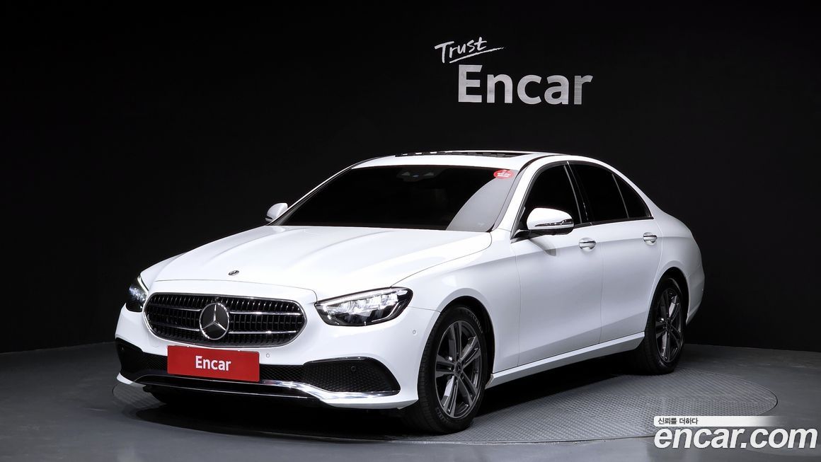 Mercedes-Benz E-Class 2023