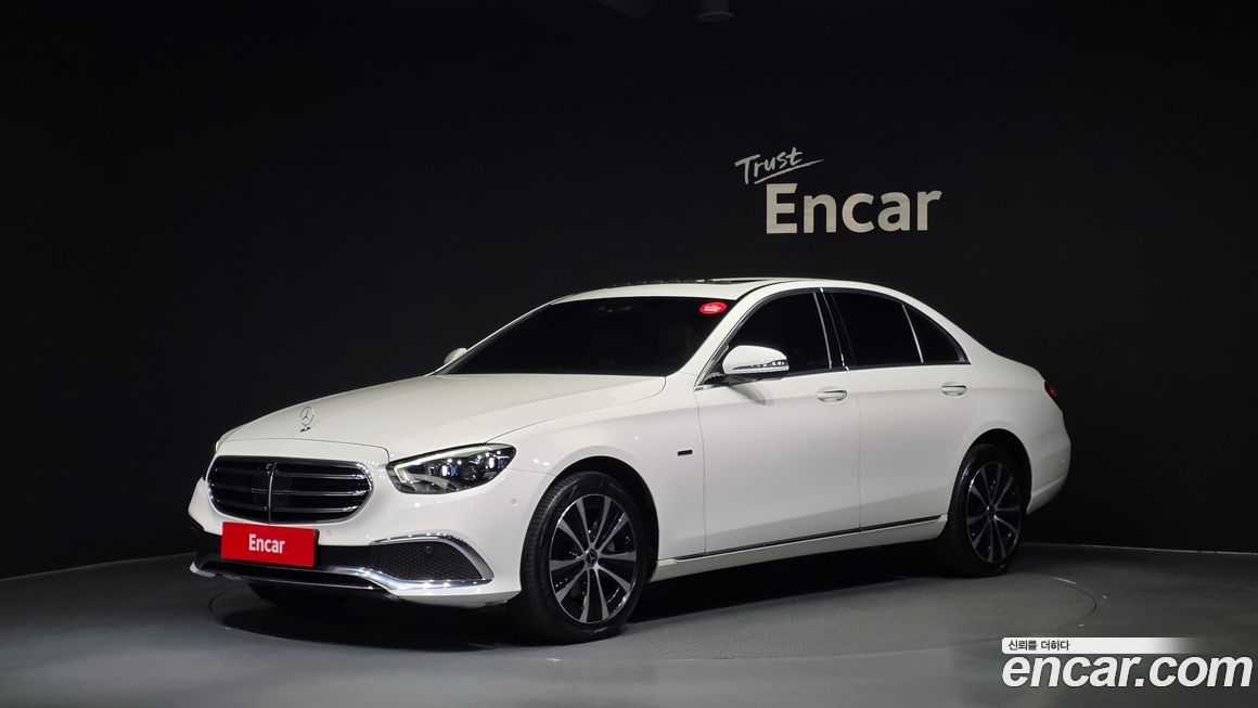 Mercedes-Benz E-Class 2021