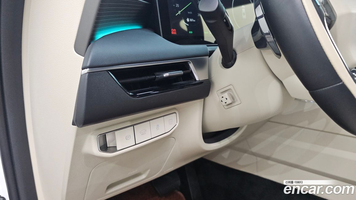 Kia K8 2025