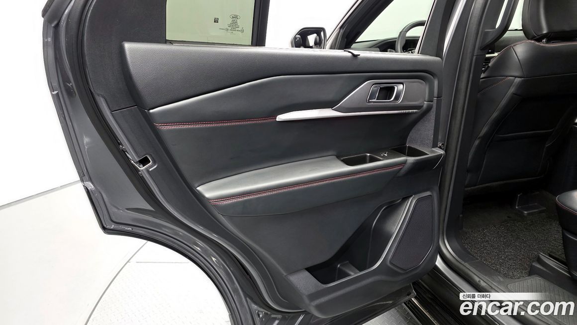 Ford Explorer 2025