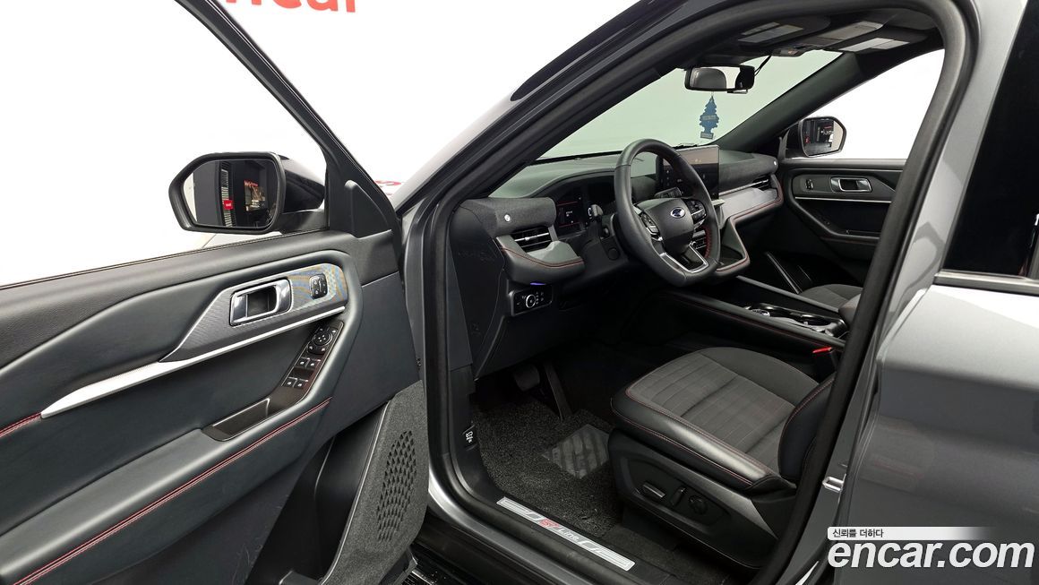 Ford Explorer 2025
