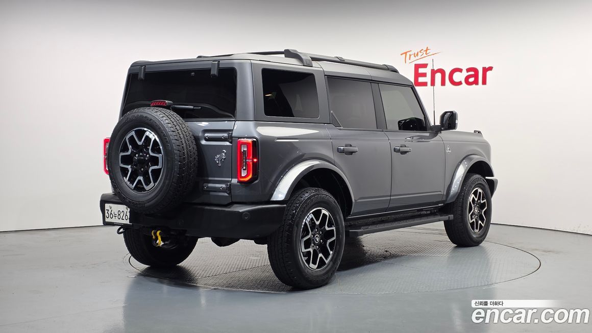 Ford Bronco 2022
