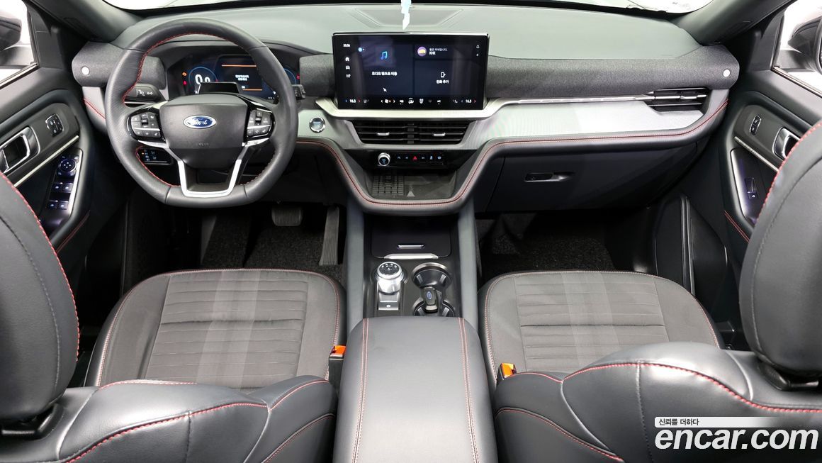 Ford Explorer 2025