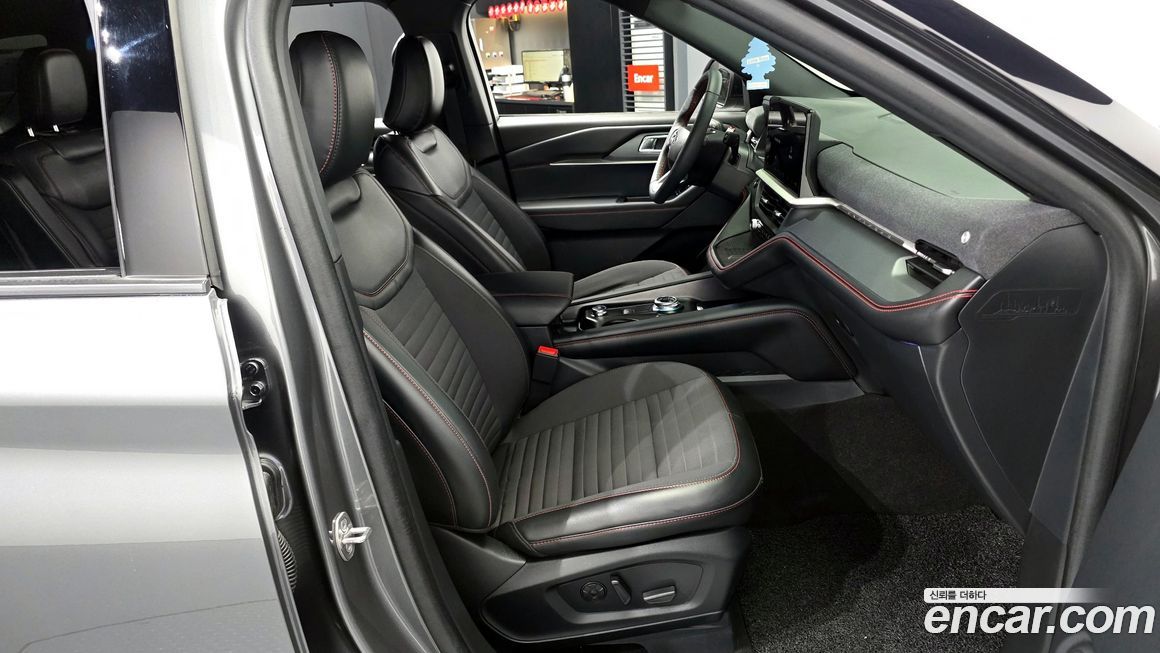 Ford Explorer 2025