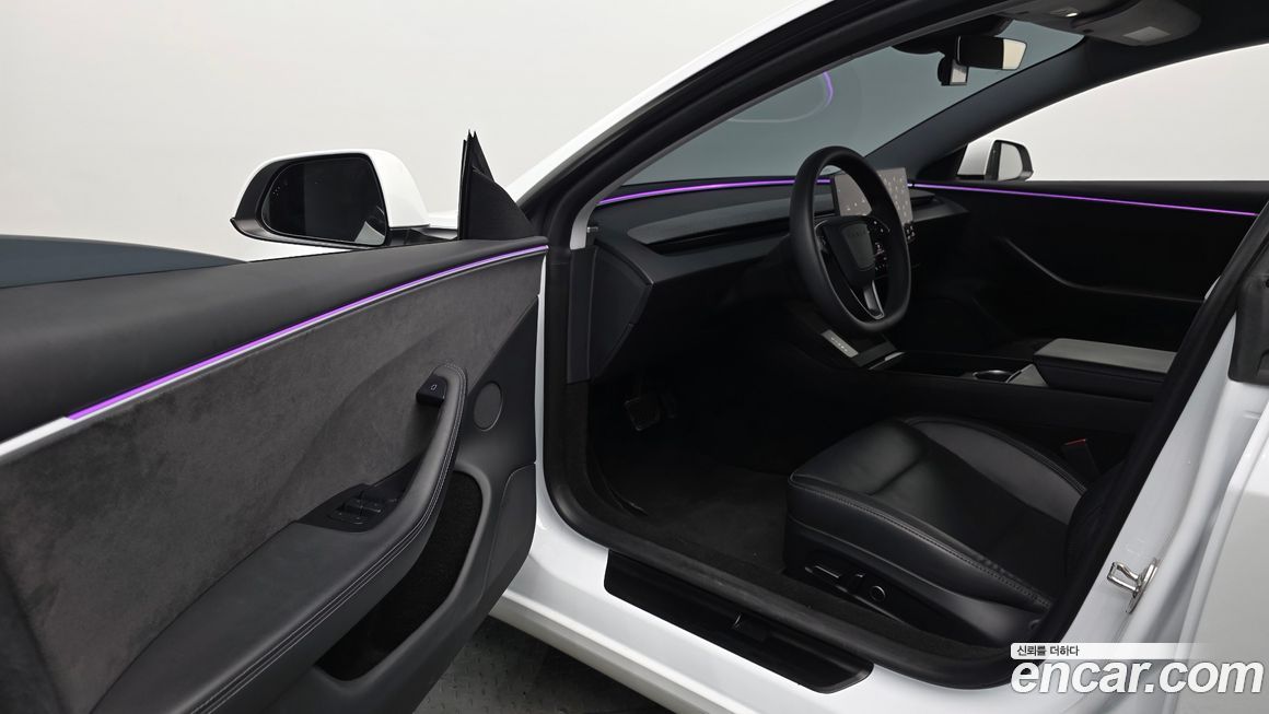 Tesla Model 3 2024