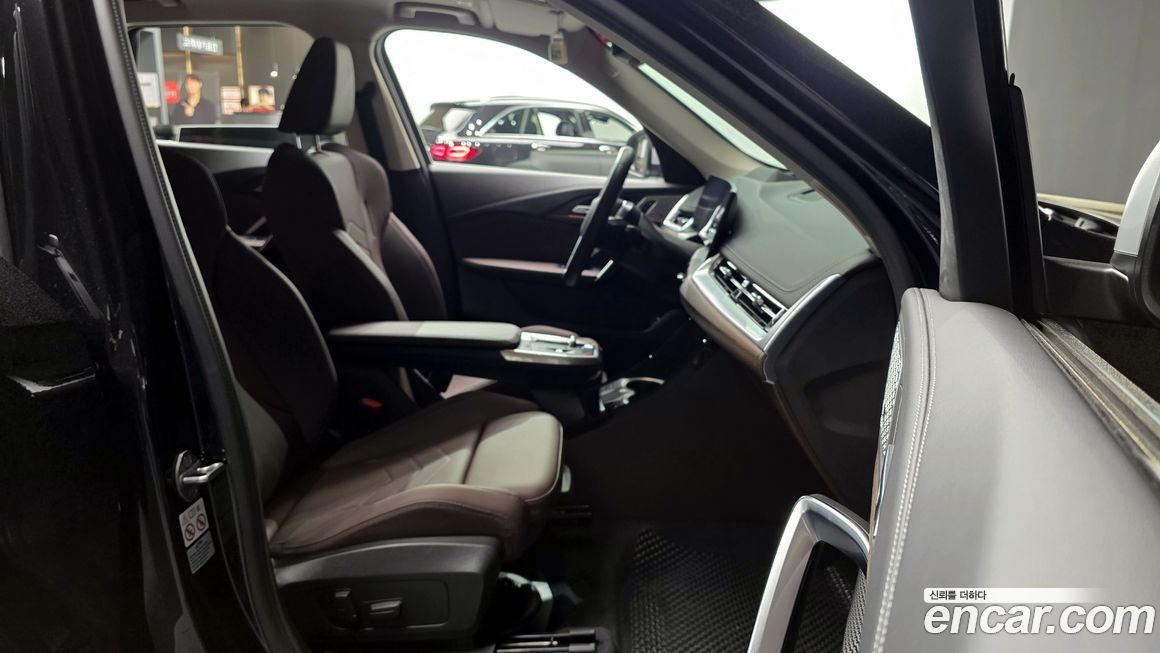 BMW iX1 2024
