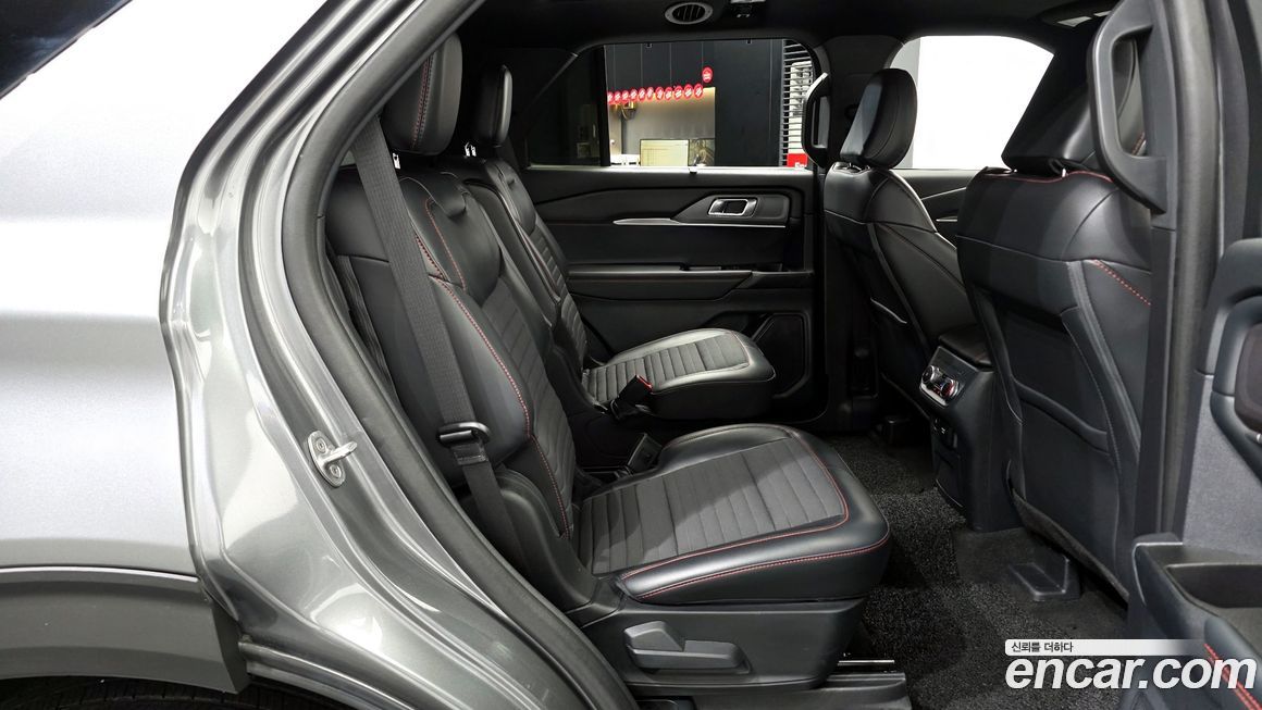 Ford Explorer 2025