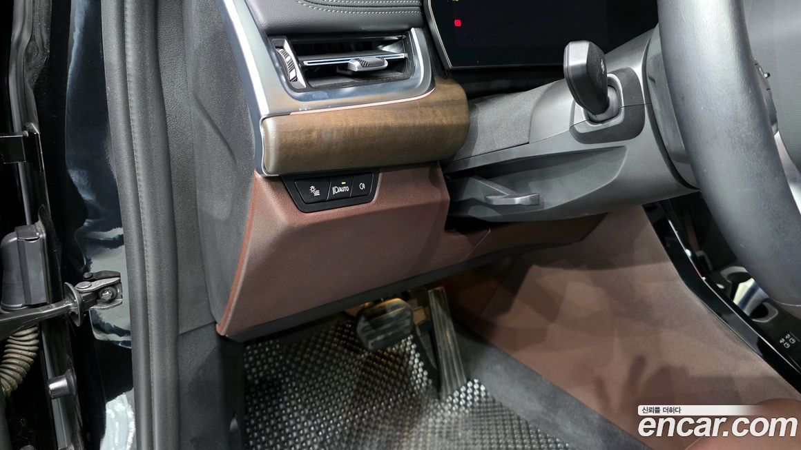 BMW iX1 2024