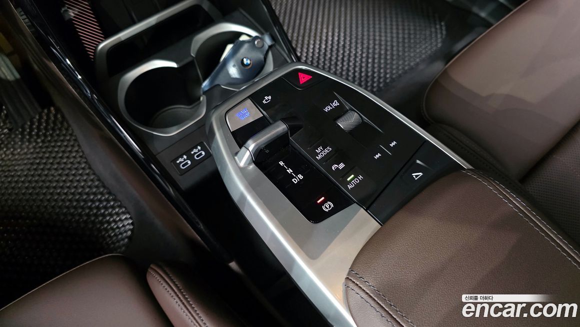 BMW iX1 2024