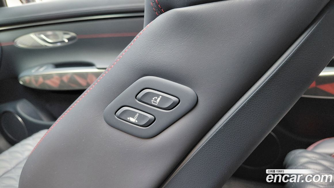 Genesis GV70 2023