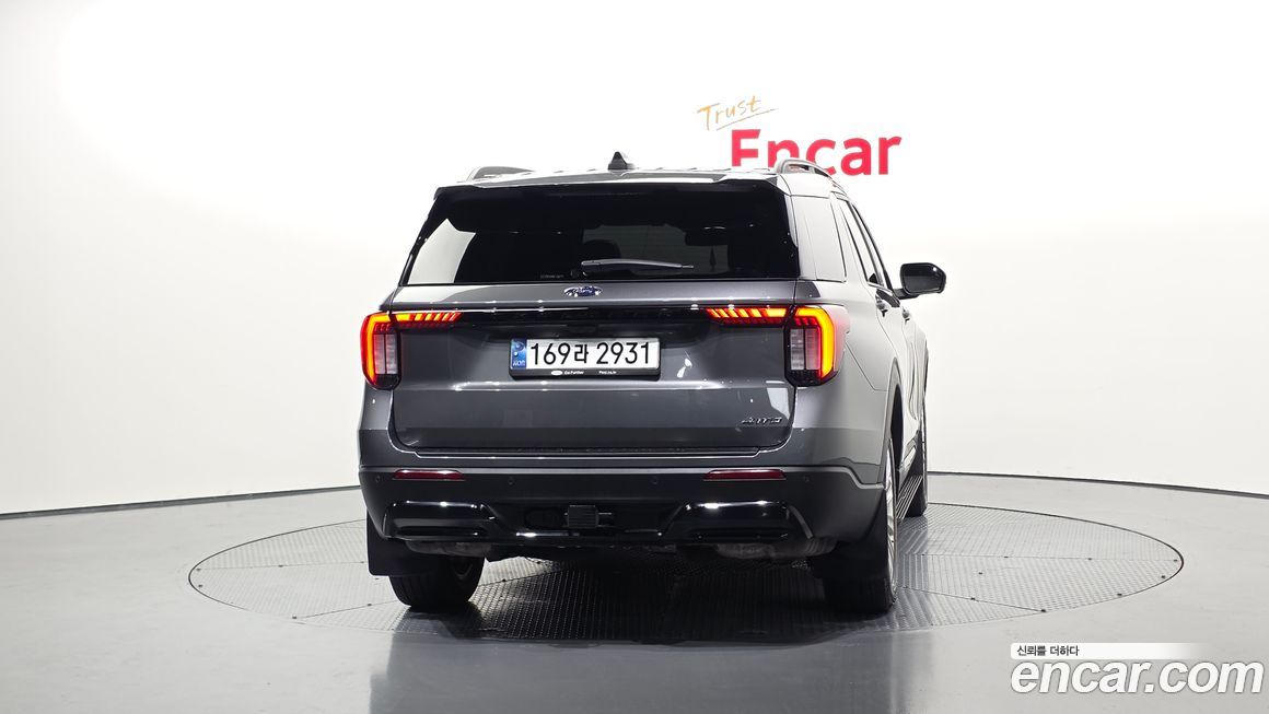 Ford Explorer 2025