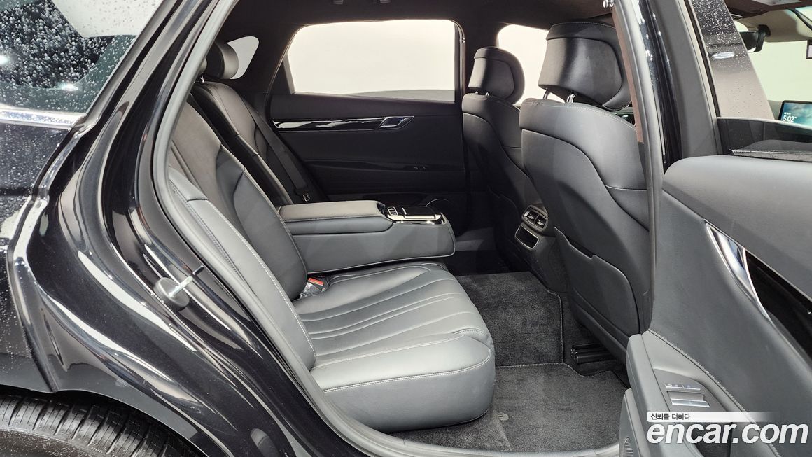 Genesis G80 2023