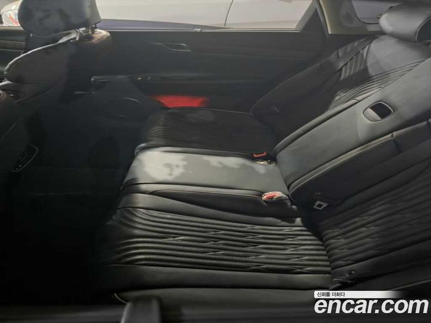 Genesis G80 2021