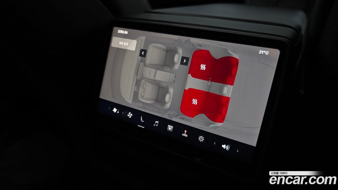 Tesla Model 3 2024
