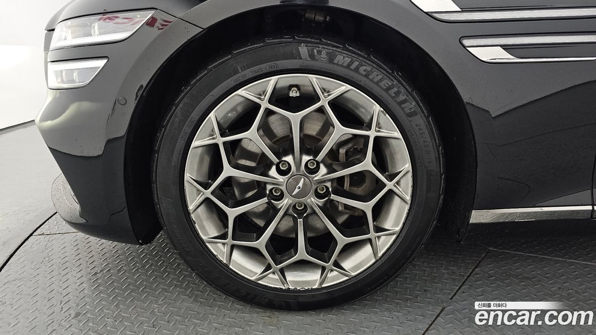 Genesis G80 2021