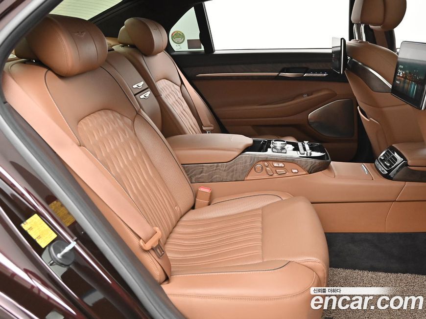 Genesis G90 2021