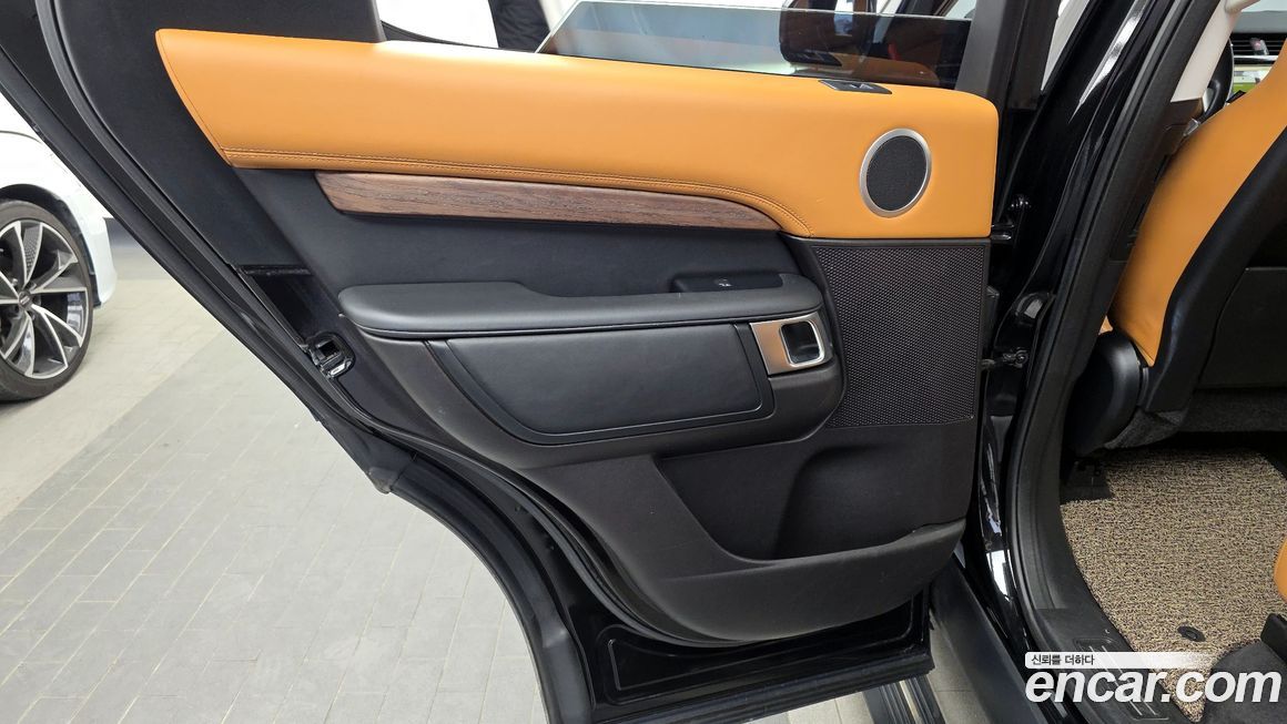 Land Rover Discovery 2019