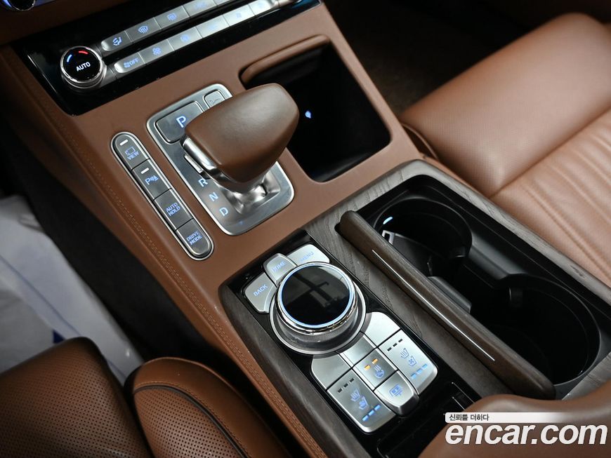 Genesis G90 2021