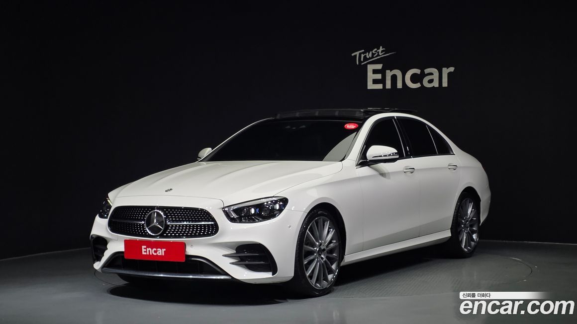 Mercedes-Benz E-Class 2022