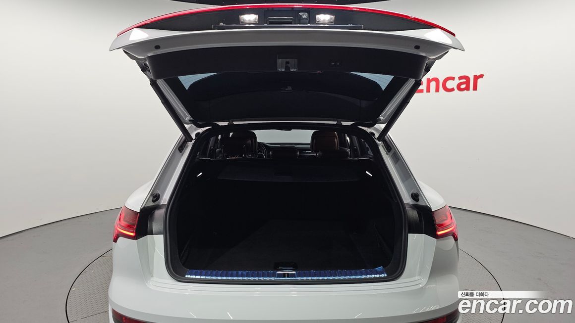 Audi e-tron 2021
