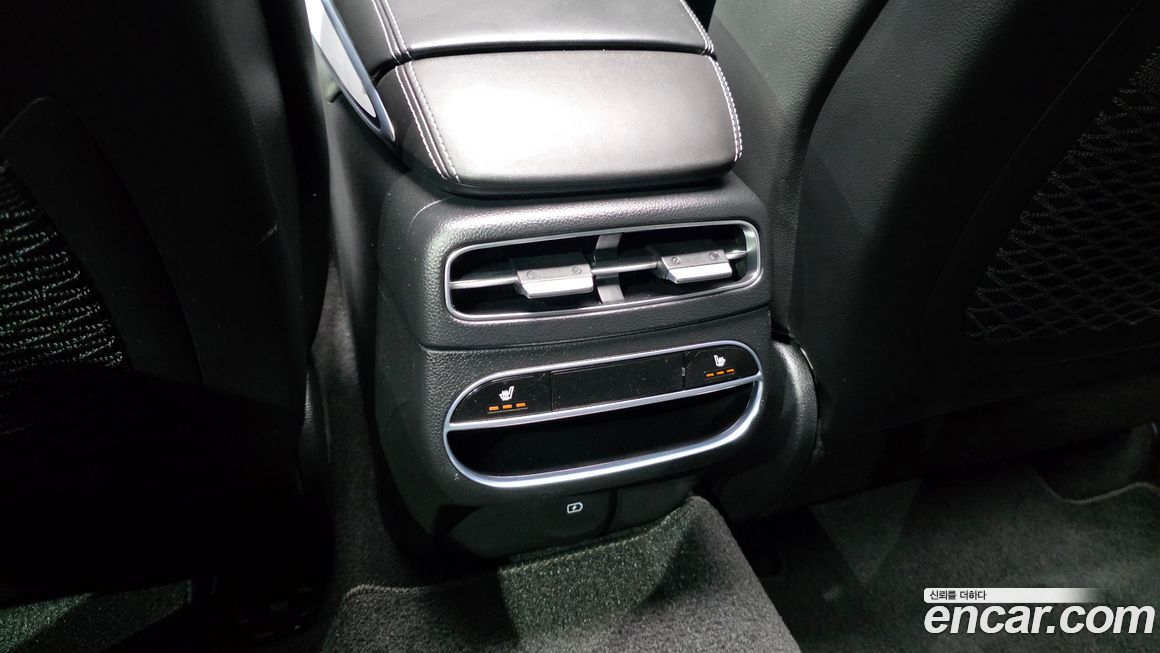 Genesis GV70 2021