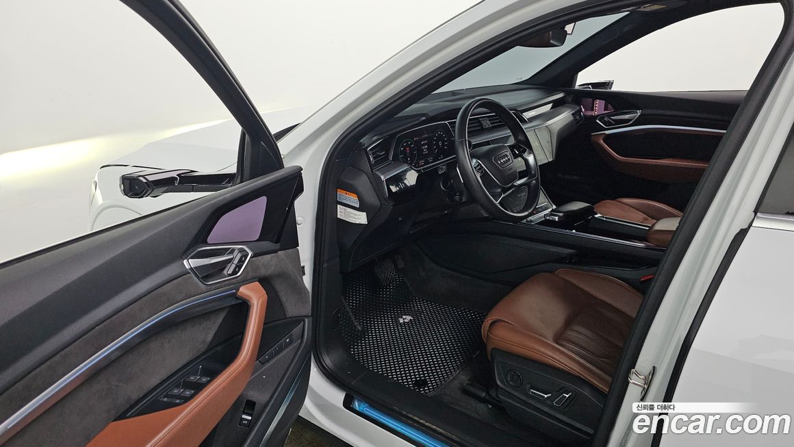 Audi e-tron 2021