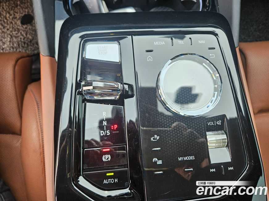 BMW 5-Series 2024