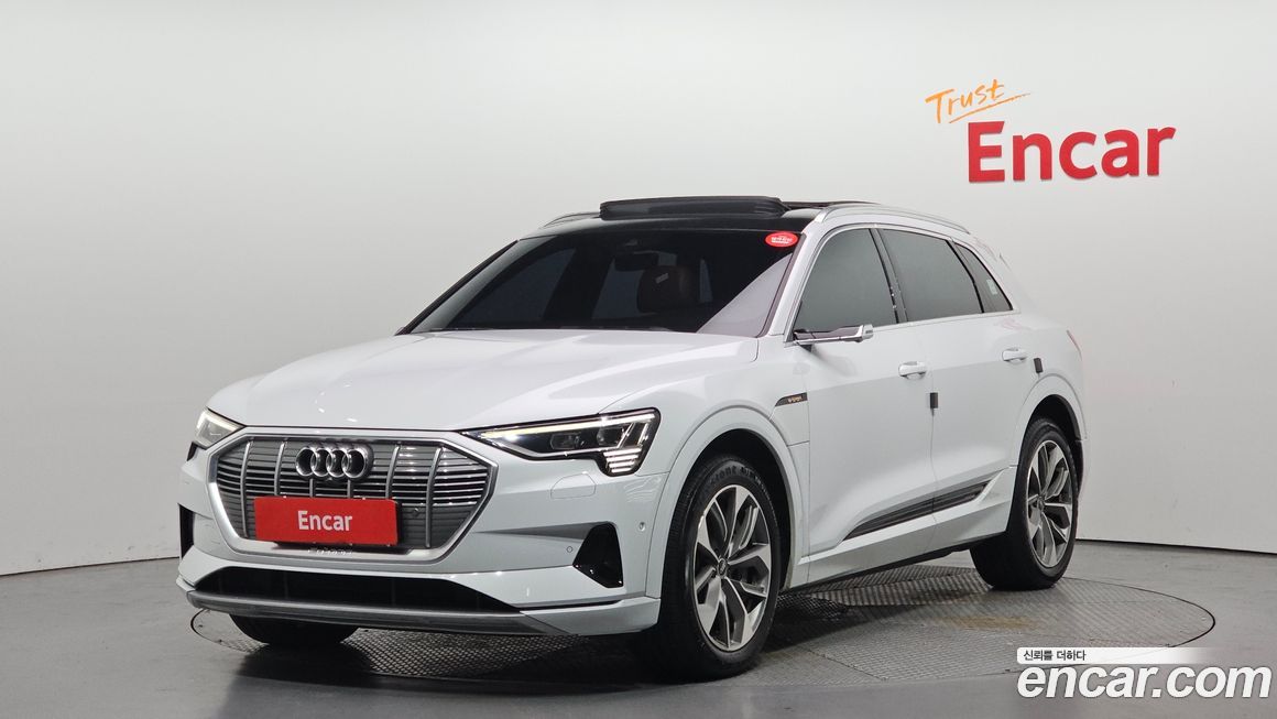 Audi e-tron 2021