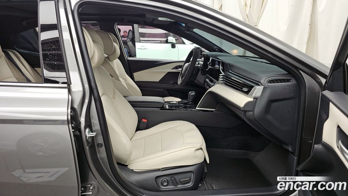Toyota Camry 2025