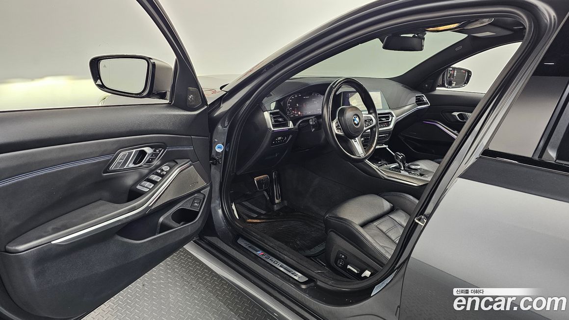 BMW 3-Series 2021