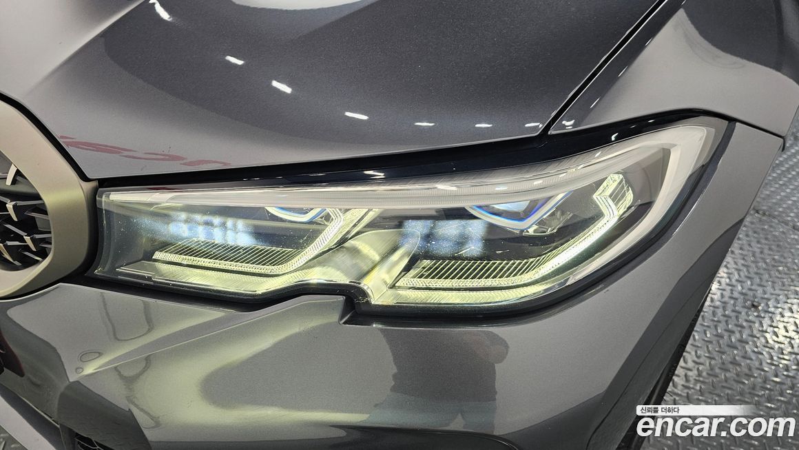 BMW 3-Series 2021