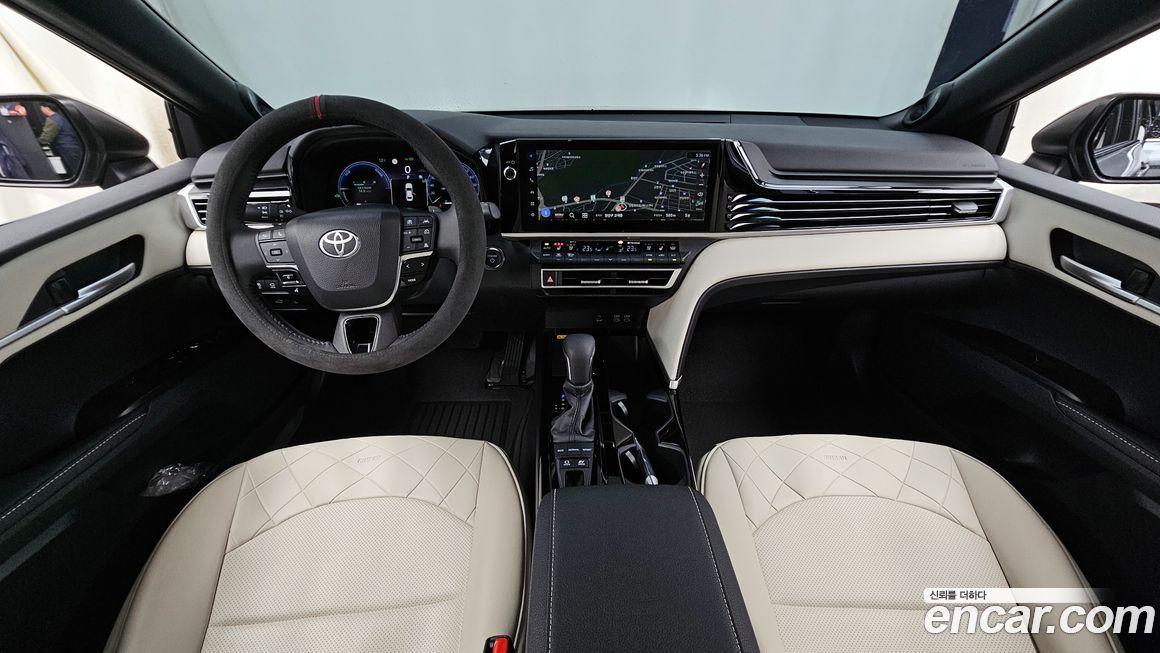 Toyota Camry 2025