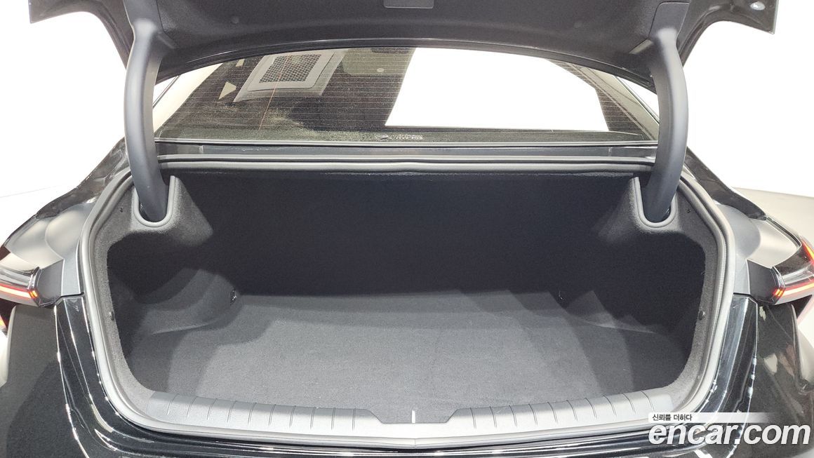 Kia K8 2025