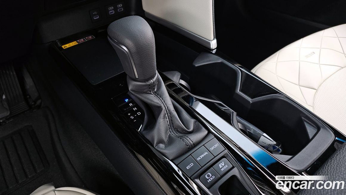 Toyota Camry 2025