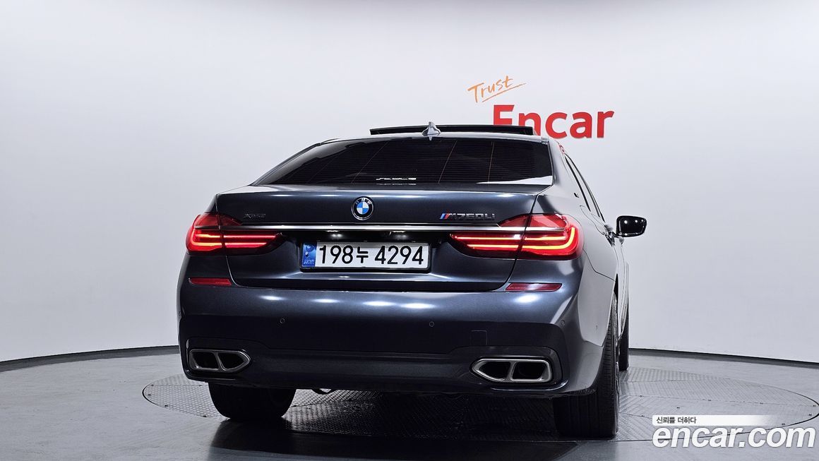 BMW 7-Series 2018