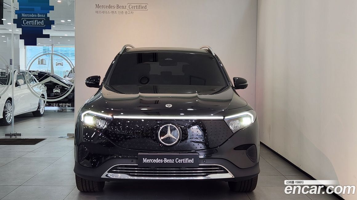 Mercedes-Benz EQB 2026