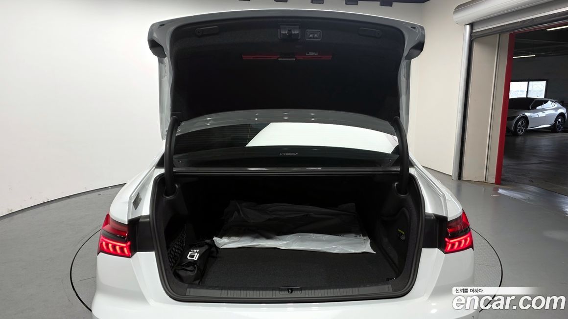 Audi A6 2025