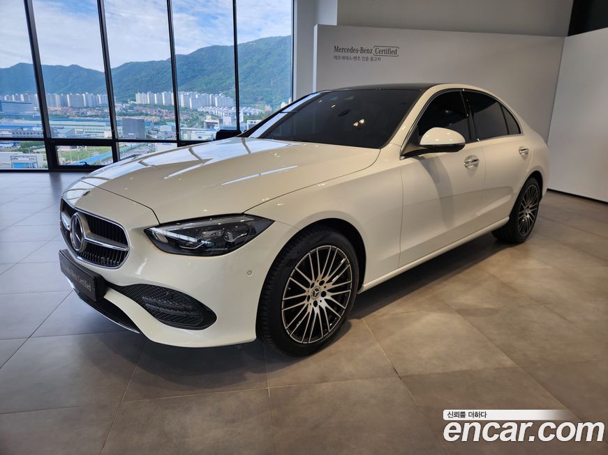 Mercedes-Benz C-Class 2025