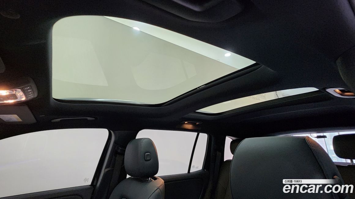 Mercedes-Benz EQB 2026