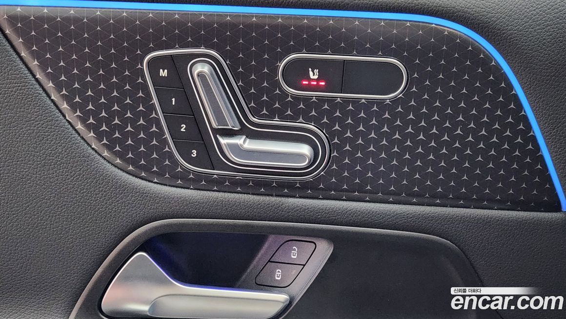 Mercedes-Benz EQB 2026