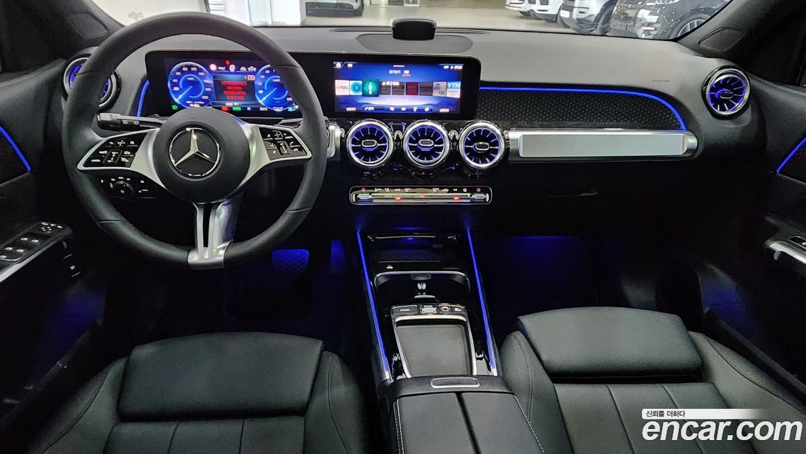 Mercedes-Benz EQB 2026