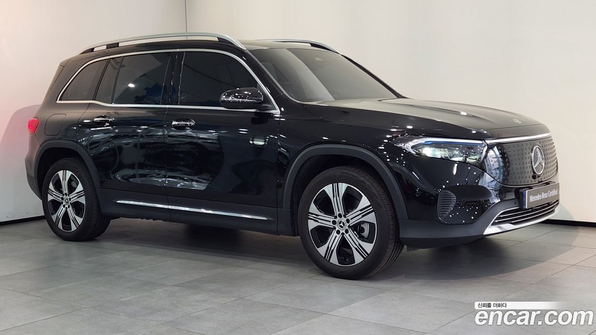 Mercedes-Benz EQB 2026